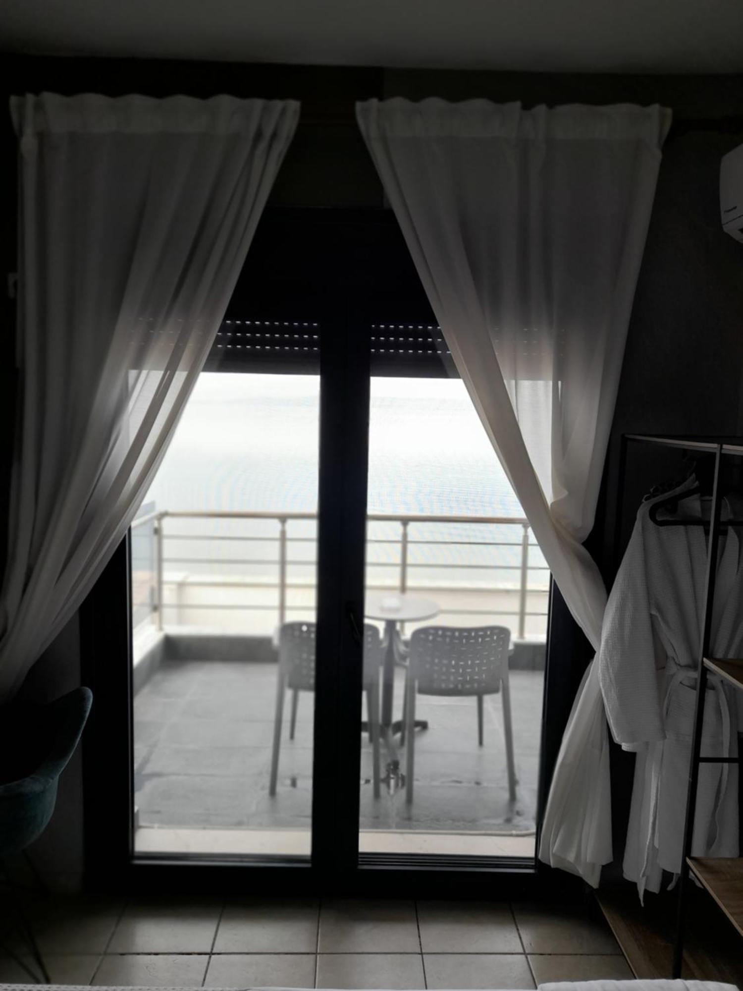 Cabo 3*